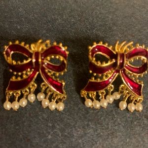 Gold tone Red enamel bow with seed pearl earrings
